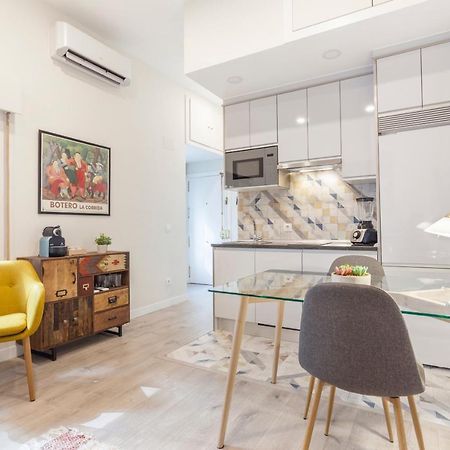 Apartamento Gran Via En Madrid Buitenkant foto