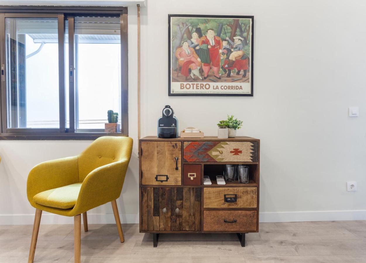 Apartamento Gran Via En Madrid Buitenkant foto